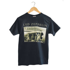 Led Zeppelin T-Shirt Size Adult Small